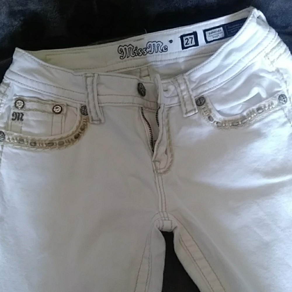 Miss Me white jeans